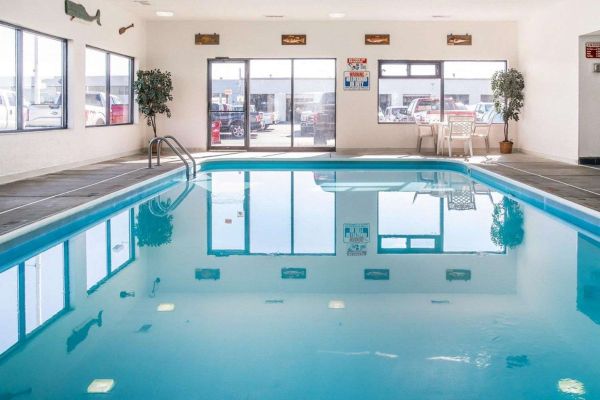 Comfort Inn & Suites Maumee - Toledo (I80-90)